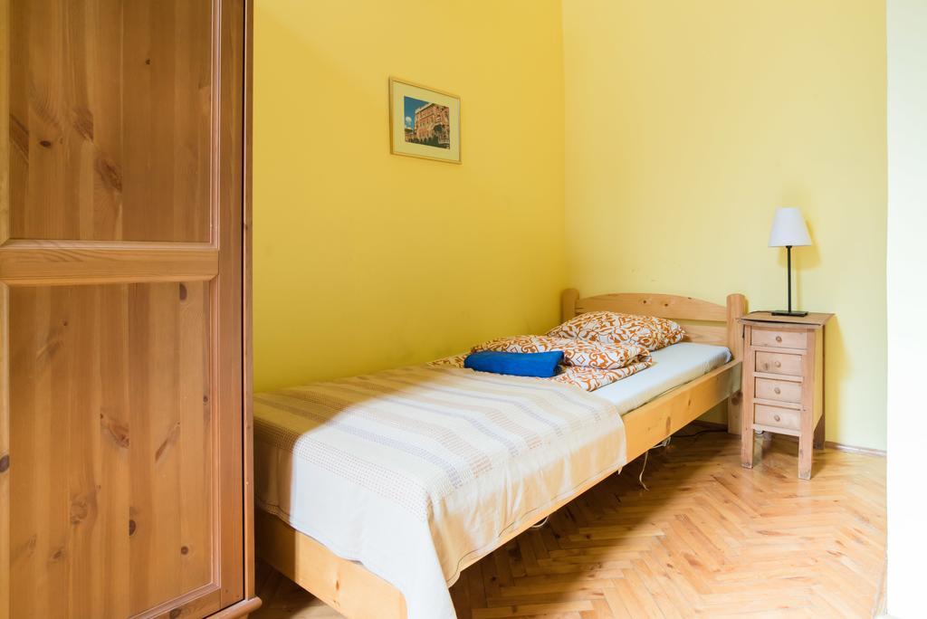 Hostel Downtown Oasis Budapest Exterior foto